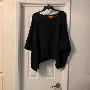 Boxy short sleeve sweater